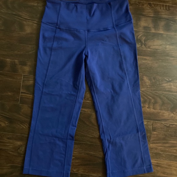 Lululemon Gather and Crow II crops - Picture 1 of 5